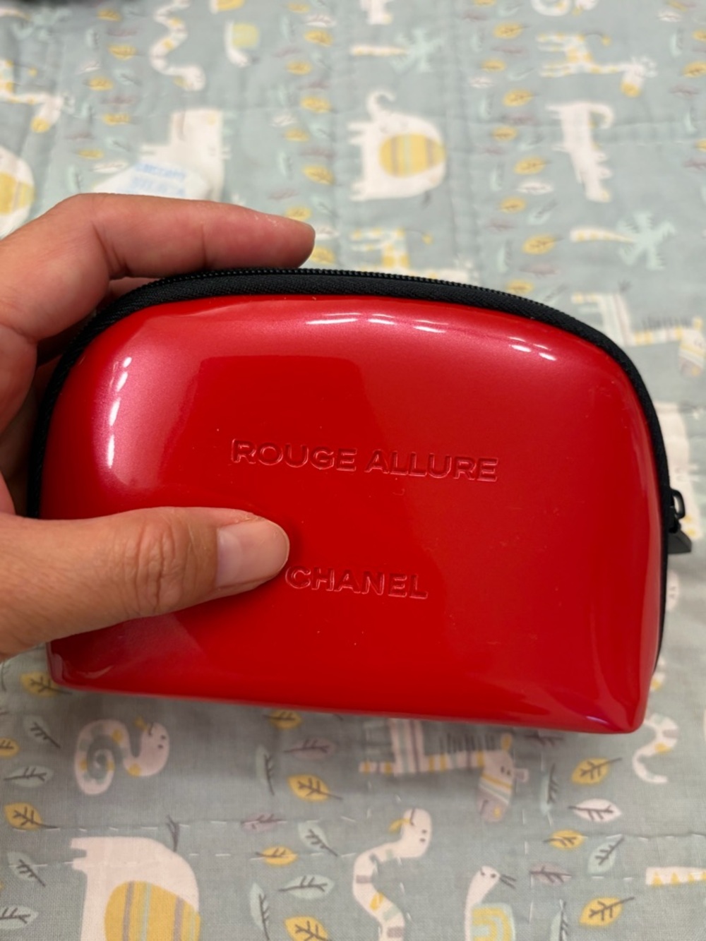 Chanel Cosmetic Pouch (PRICE FIRM)